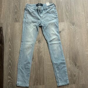 Hollister skinny jeans (short)